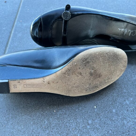 2 Pairs of Cole Haan Nike-Air shoes in size 6 B - Picture 10 of 16